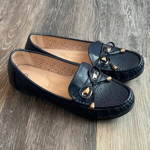 Elegant navy blue Loafers for Women